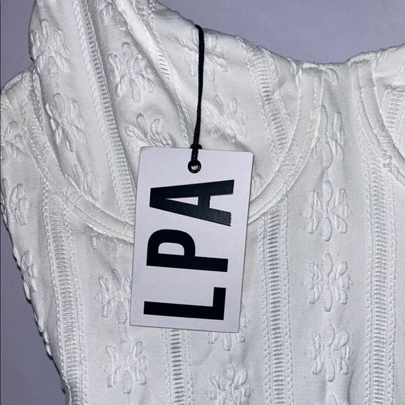 NWT LPA White Tonal Floral Textured One-Piece Swimsuit Medium - Picture 6 of 8